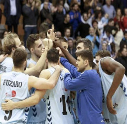 Cafés Candelas y Manresa ganan y ya piensan en la Copa Princesa