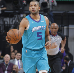 Nicolas Batum ejercerá su opción jugador con los Hornets