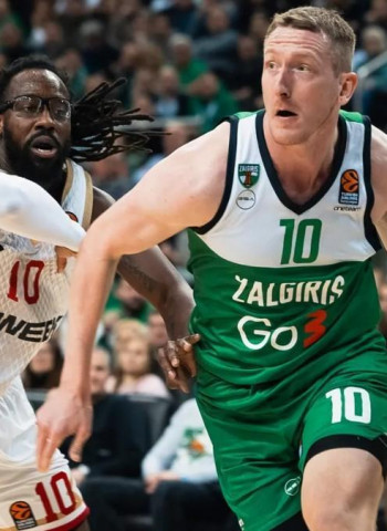 El Valencia Basket negocia con Roland Smits