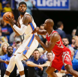 Preseason NBA: Paul y Harden ganan la batalla a los nuevos Thunder