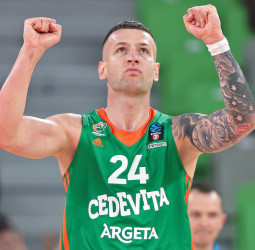 Alen Omic se va al baloncesto chino