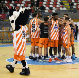 Desmesurado castigo para el Leyma Coruña