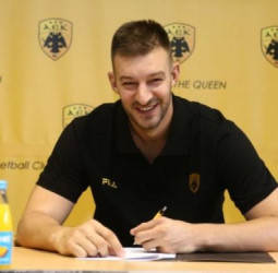El AEK Atenas anuncia el fichaje de Stevan Jelovac