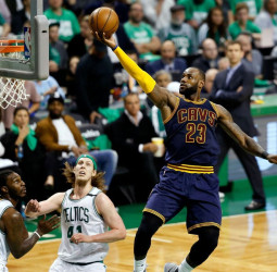 [4-1] Los Cavaliers completan la final NBA arrasando en el quinto partido de la serie (135-102)