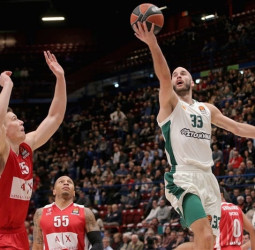 Nick Calathes se hace de rogar