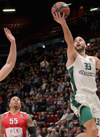 Nick Calathes se hace de rogar