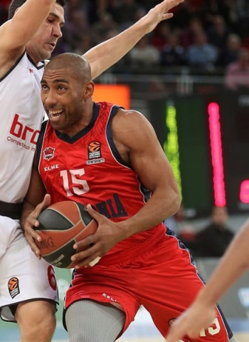 Baskonia no tiene problemas para vencer al Brose Baskets (103-79)