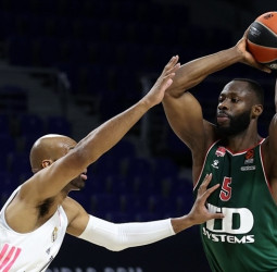Tonye Jekiri continuará su carrera en el Unics Kazan