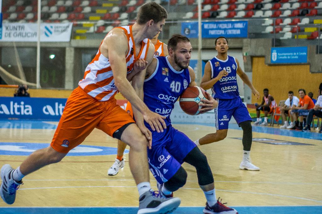 Clínica Sur-Aspasia Valladolid y TAU Castelló dejan claras sus intenciones