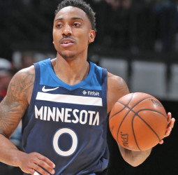 Cascada de renovaciones en la NBA