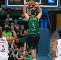 El Divina Seguros Joventut sella la permanencia tras una contundente victoria contra el ICL Manresa (100-66)