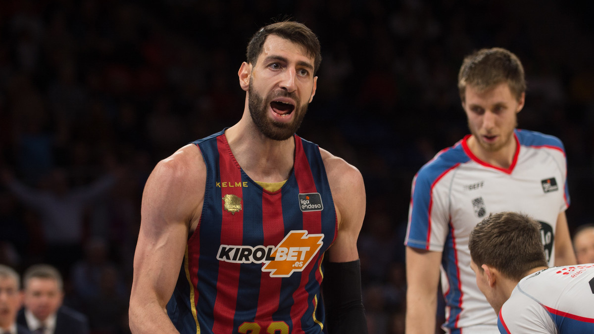 Los baskonistas se imponen con claridad a Monbus Obradoiro en el Buesa Arena (83-69)