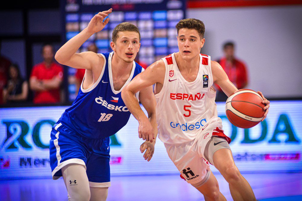 España ya está en cuartos tras vencer a República Checa (77-64)
