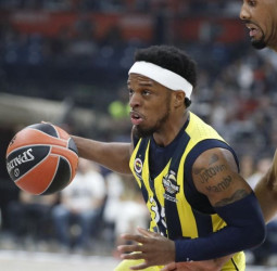 Fenerbahce defenderá su corona (76-67)