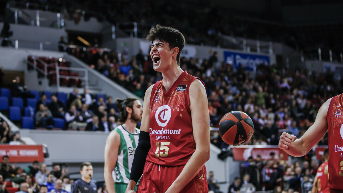 Casademont Zaragoza se lleva el triunfo en la prórroga (89-82)