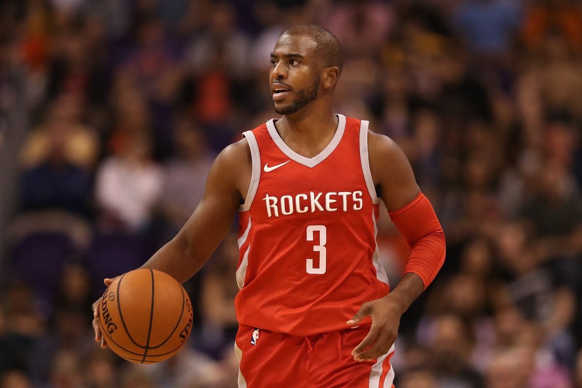 Gordon y Paul vitales para los Rockets, los Spurs remontan ante los Kings