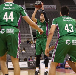 El Unicaja suma una cómoda victoria en el Circuito Movistar