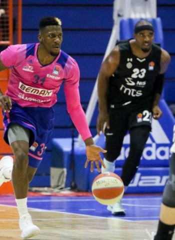Dylan Ennis pone rumbo al Estrella Roja