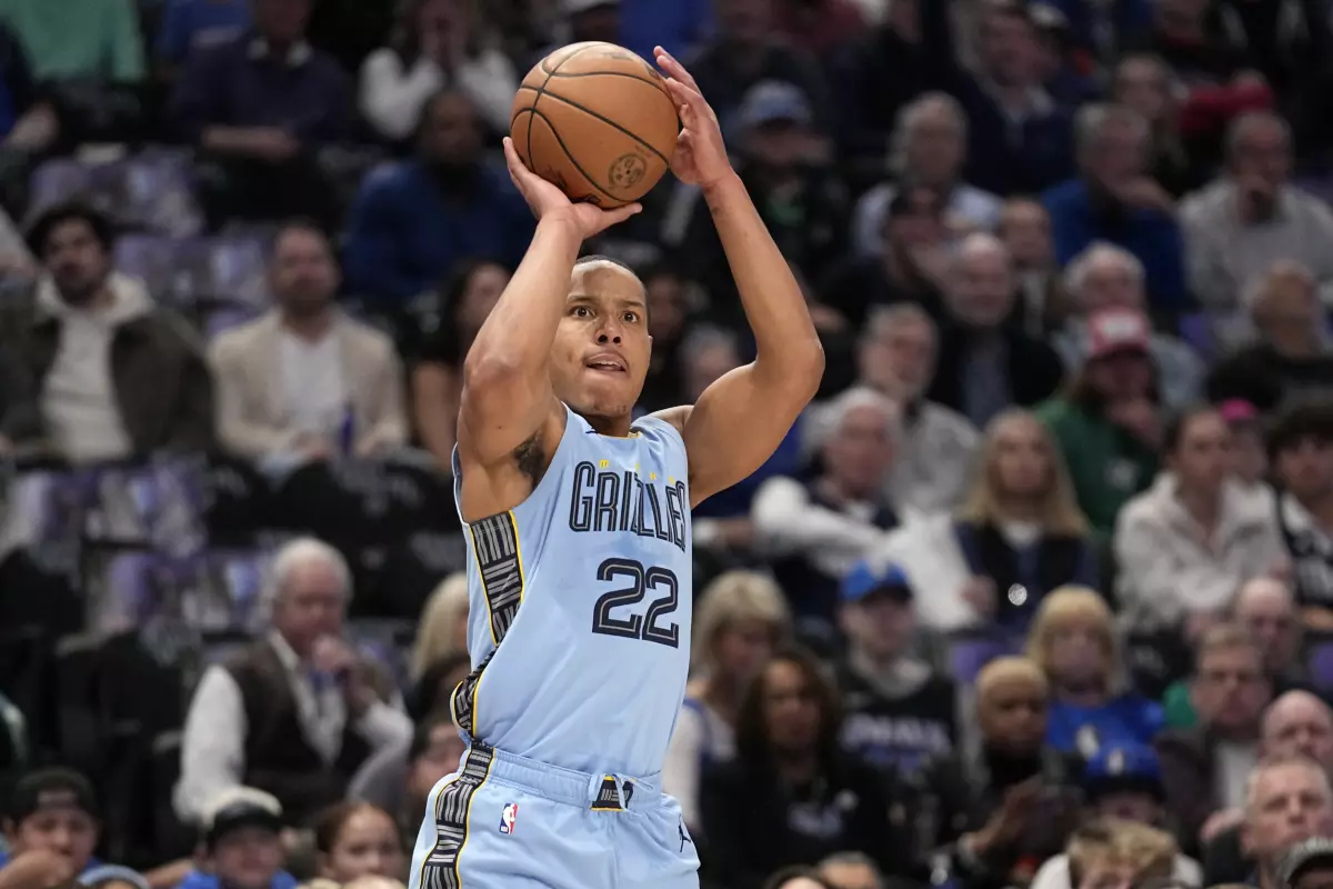Aldama destaca ante unos Mavericks sin Luka Doncic