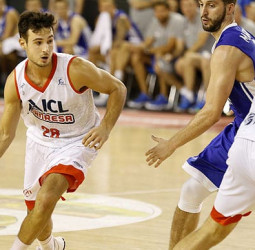 El ICL Manresa se presenta con una clara victoria ante el Zenit (99-76)