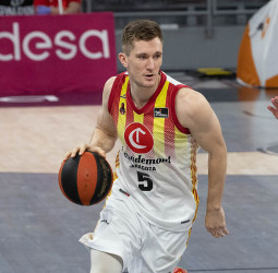TJ Bray se desvincula de Casademont Zaragoza