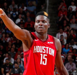 Los Boston Celtics preguntan por Clint Capela