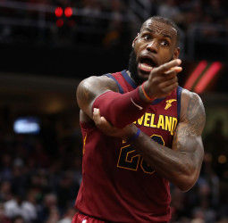 Imparable LeBron, McCollum lidera y la conexión Beasley - Lee tumba a los Thunder 