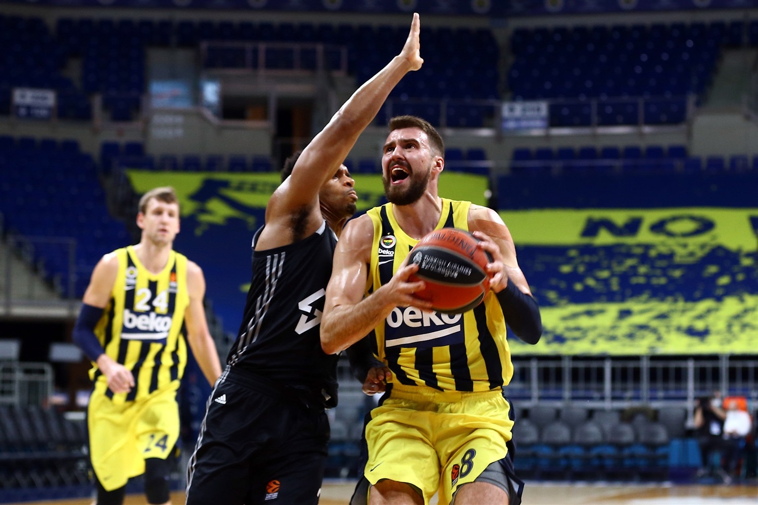 El Fenerbahce domina con claridad al ASVEL Villeurbanne (81-59)