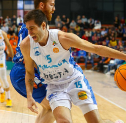 Triple salto mortal hacia el tramo más decisivo de la temporada