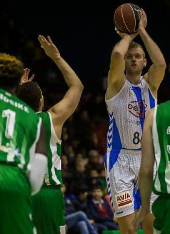 El Delteco Gipuzkoa se lleva una ajustada victoria ante el Real Betis Energia Plus (88-94)