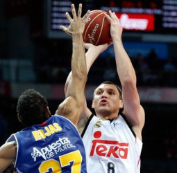 Maciulis jugará dos temporadas más en el Madrid