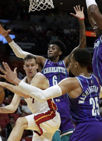 Antes del parón en la NBA se disputaron tres encuentros de la jornada