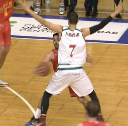 Disfruta de la genialidad de Campazzo
