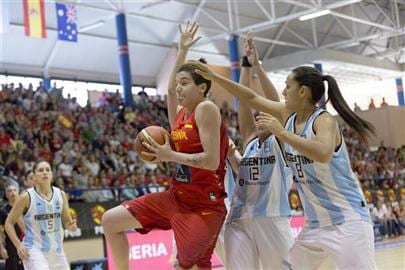 España expone virtudes ante Argentina (73-47)
