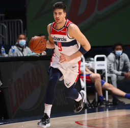 Deni Avdija demuestra que tiene sitio en la NBA
