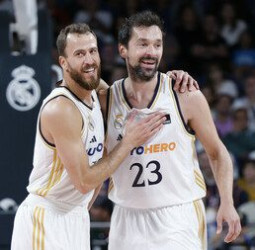 El Real Madrid comienza arrollando al Casademont Zaragoza (101-70)
