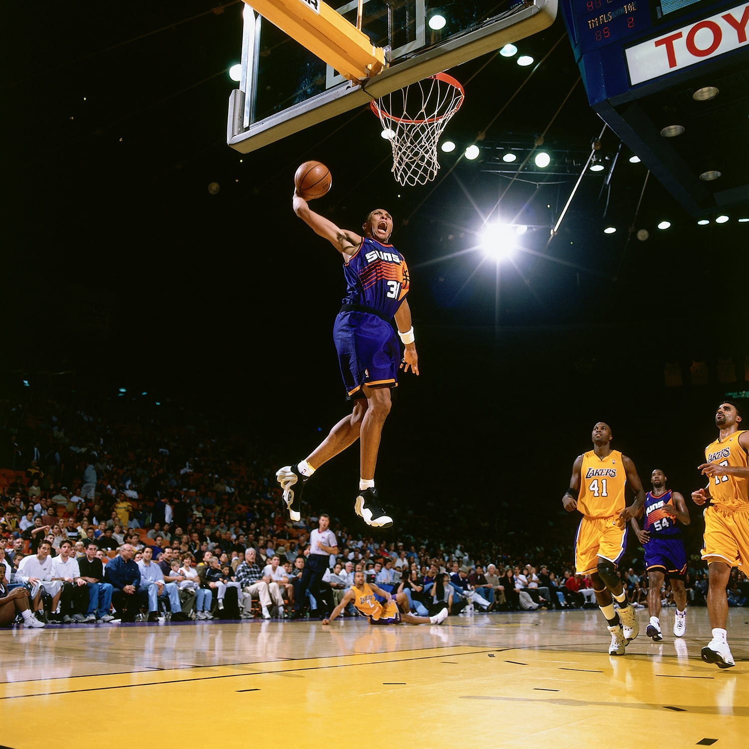 Los exjugadores de la NBA, Shawn Marion y Jason Richardson, visitarán España con motivo de las dos últimas paradas de la NBA Zone presentada por BBVA en Madrid y Barcelona