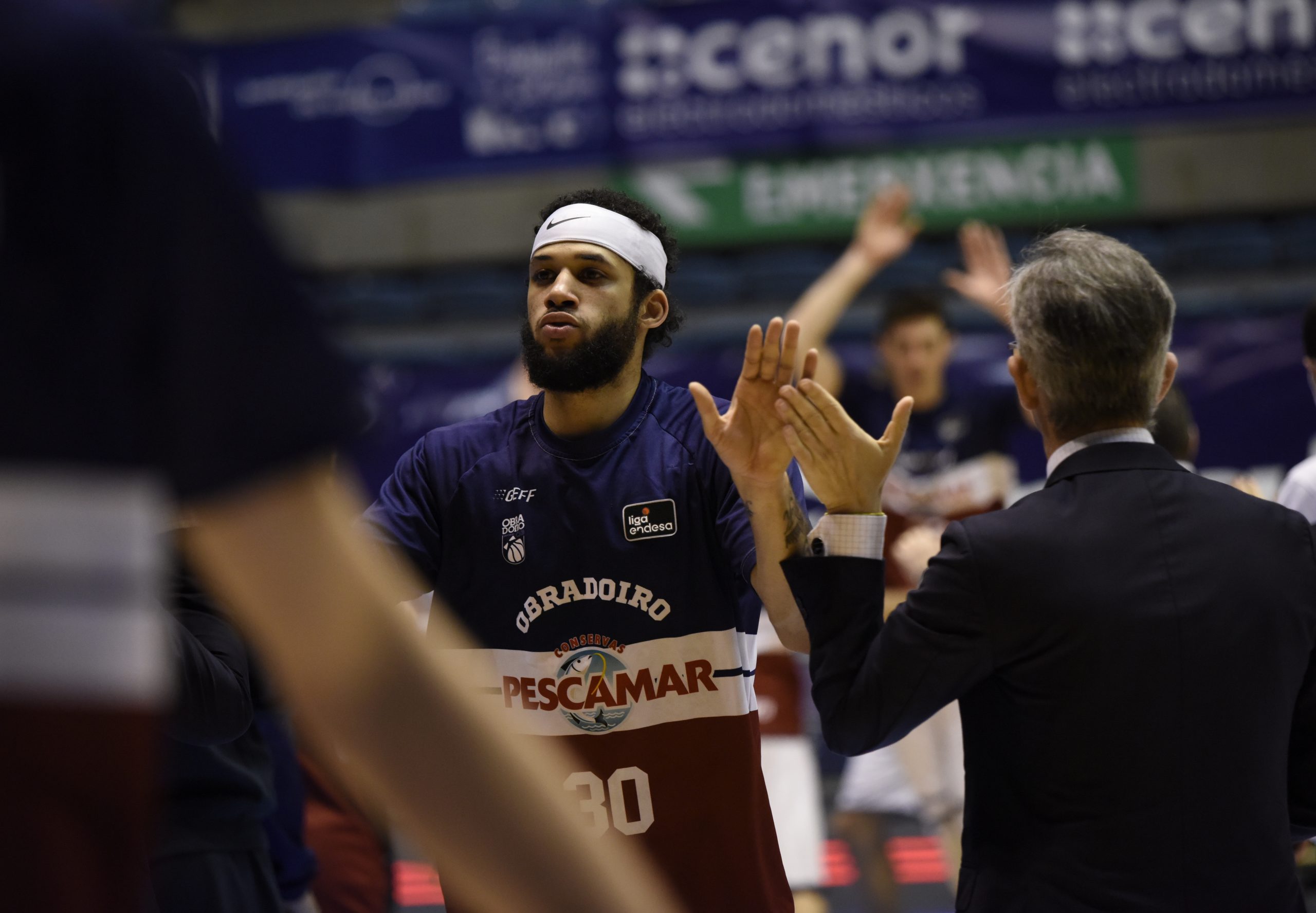 Pescamar donará 65 kilos de conservas gracias a la actuación de Kassius Robertson ante el Casademont Zaragoza