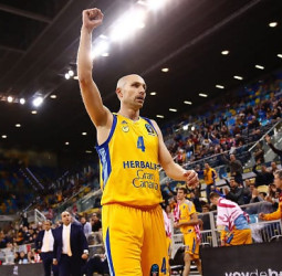 Herbalife acaba con la imbatibilidad del Darussafaka (78-70)