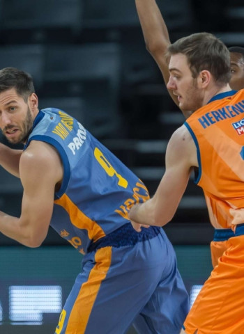Remontada para seguir sumando en la pista del ratiopharm Ulm (70-76)