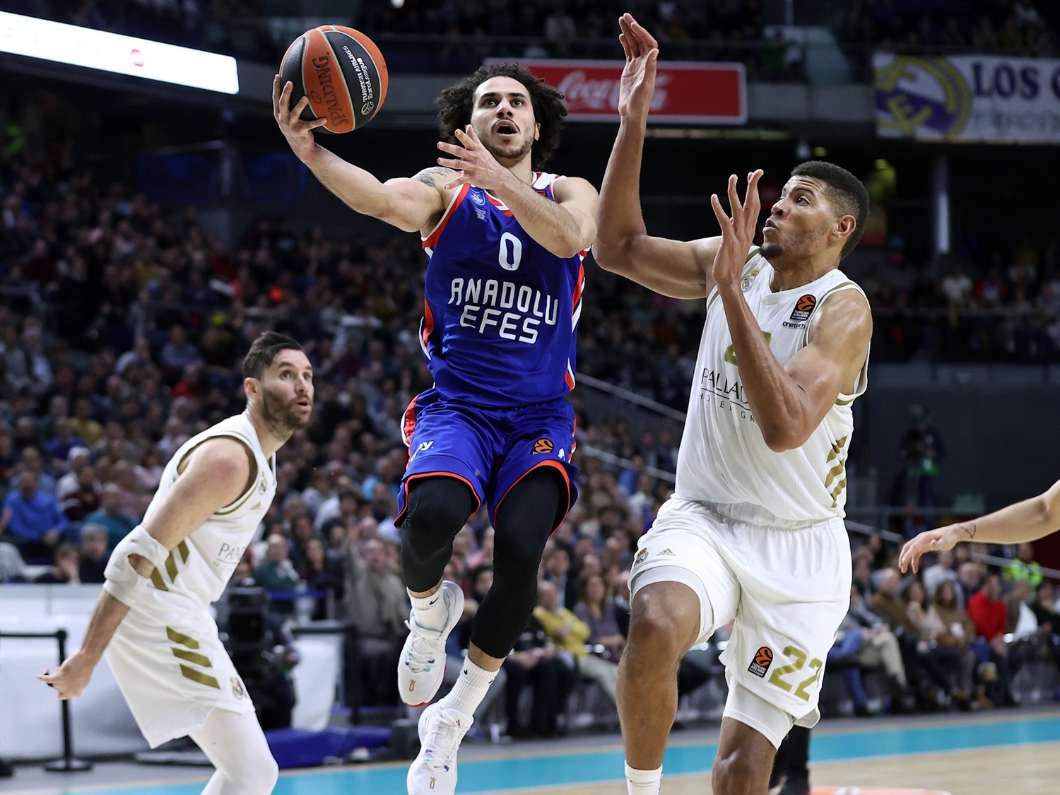 El Real Madrid no consuma la remontada ante el Anadolu Efes (75-80)