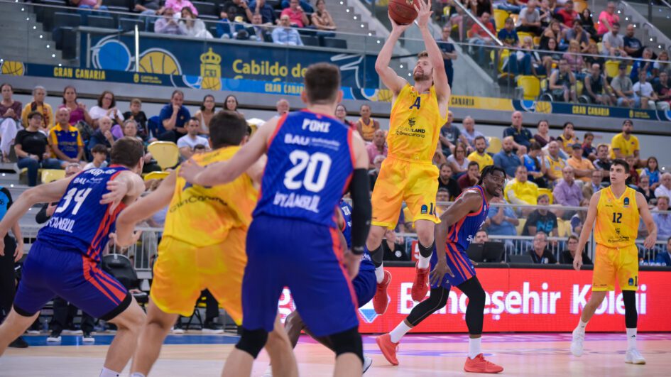 El Dreamland Gran Canaria firma una importante victoria (66-63)