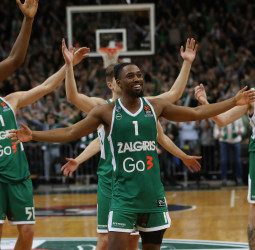 Isaiah Taylor ficha por el Shanxi chino