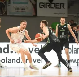 El Surne Bilbao se impone al Wloclawec polaco y deja casi sellado el pase a octavos, 76-71