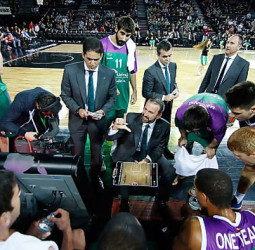 Unicaja Málaga, regreso a la competición