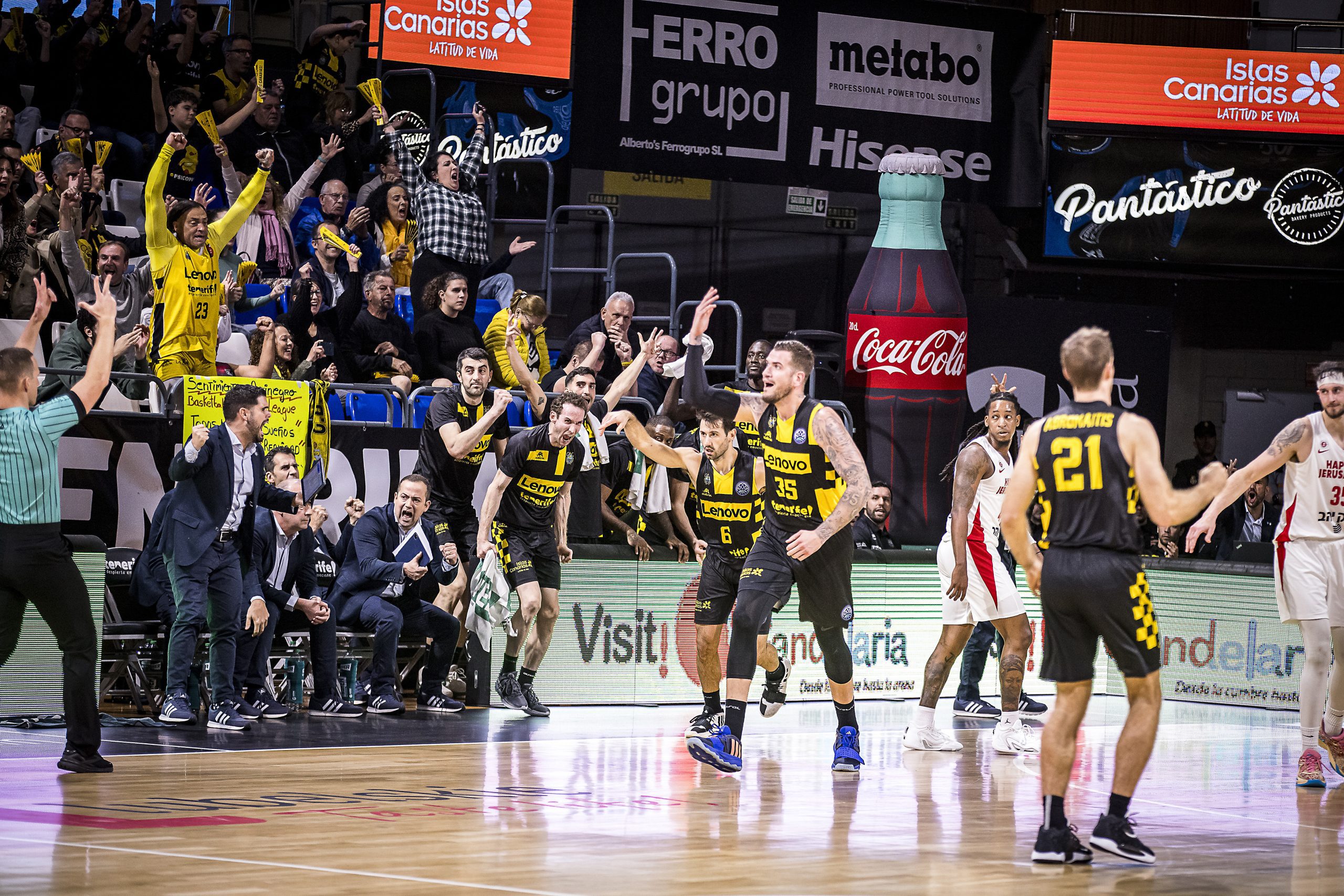 Noche grande de Champions en el Santiago Martín