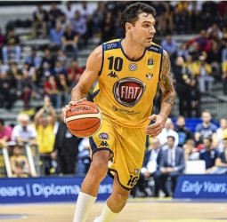 Carlos Delfino vuelve quince años después, al Fortitudo Bolonia