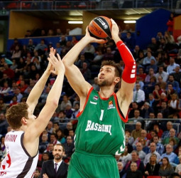 El Baskonia despierta a tiempo frente a un sólido Bamberg (81-74)