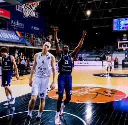 Gran noche europea para el Morabanc Andorra (61-60)