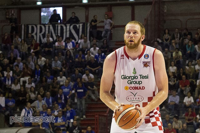 El Valencia Basket se fija en Alex Kirk